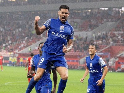 爱游戏官网-上海申花内部会议纪要流出——清晨主帅复盘，欧超杯使命明确，轮换策略成焦点的简单介绍