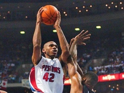 爱游戏-关于欧篮联赛程吃紧；底特律活塞窗口期再遭质疑；赛场秩序良好；球探报告显示潜力的信息